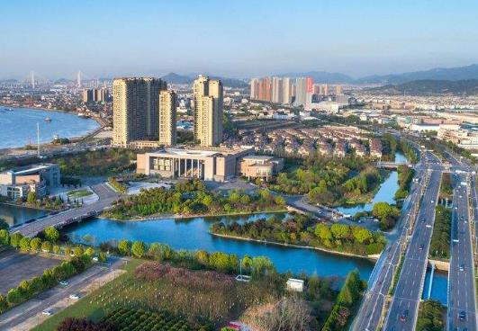 載體建設(shè)，“強實體”期待崛起“強平臺”